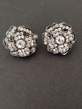 Dark gray metal with clear crystal flower earrings